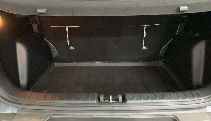 2021 KIA SONET HTX 1.0 IMT, Petrol, Manual, 14,023 km, Boot Inside