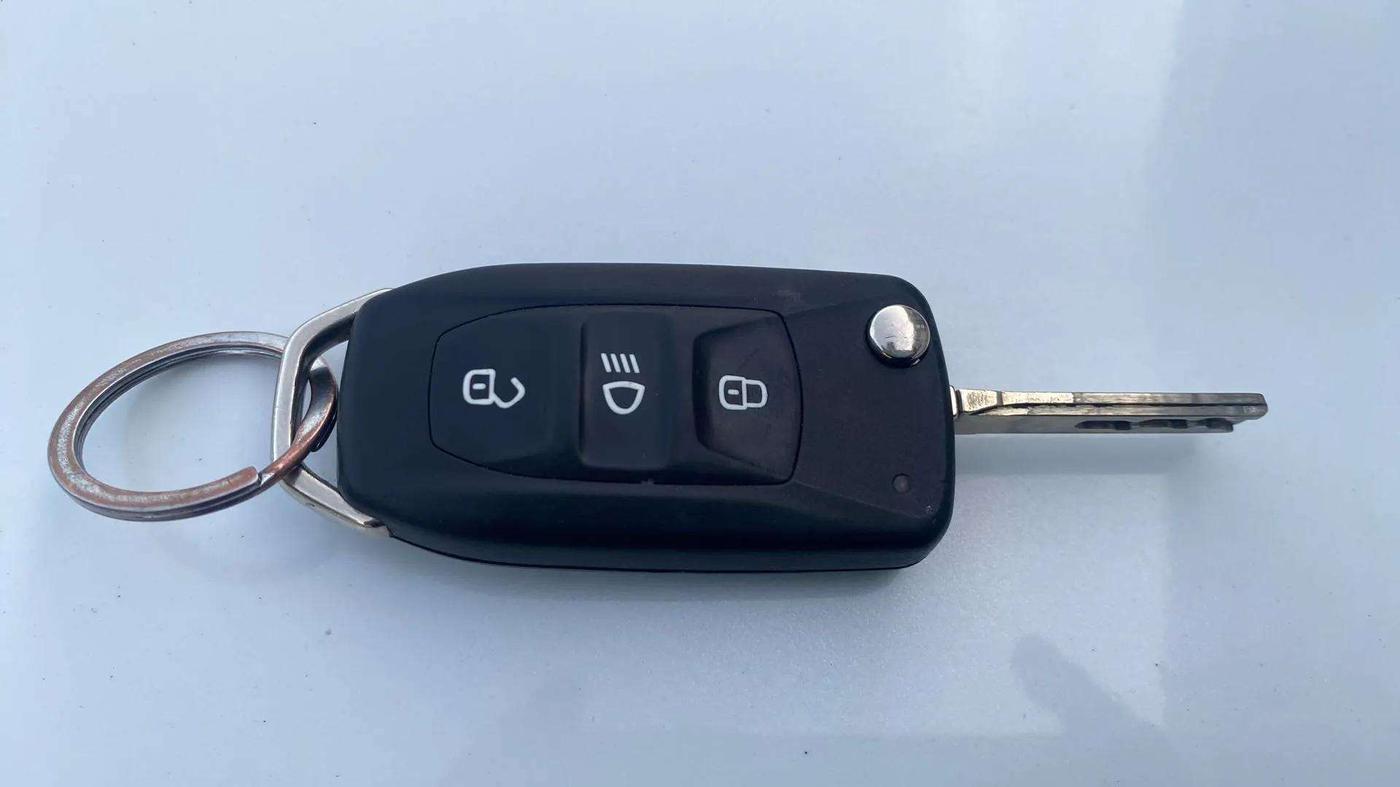 2021 Tata Tiago XZA PLUS DUAL TONE PETROL, Petrol, Automatic, 15,166 km, Key Close Up