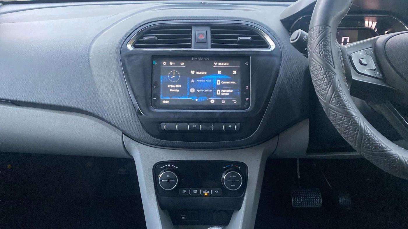 2021 Tata Tiago XZA PLUS DUAL TONE PETROL, Petrol, Automatic, 15,166 km, Air Conditioner