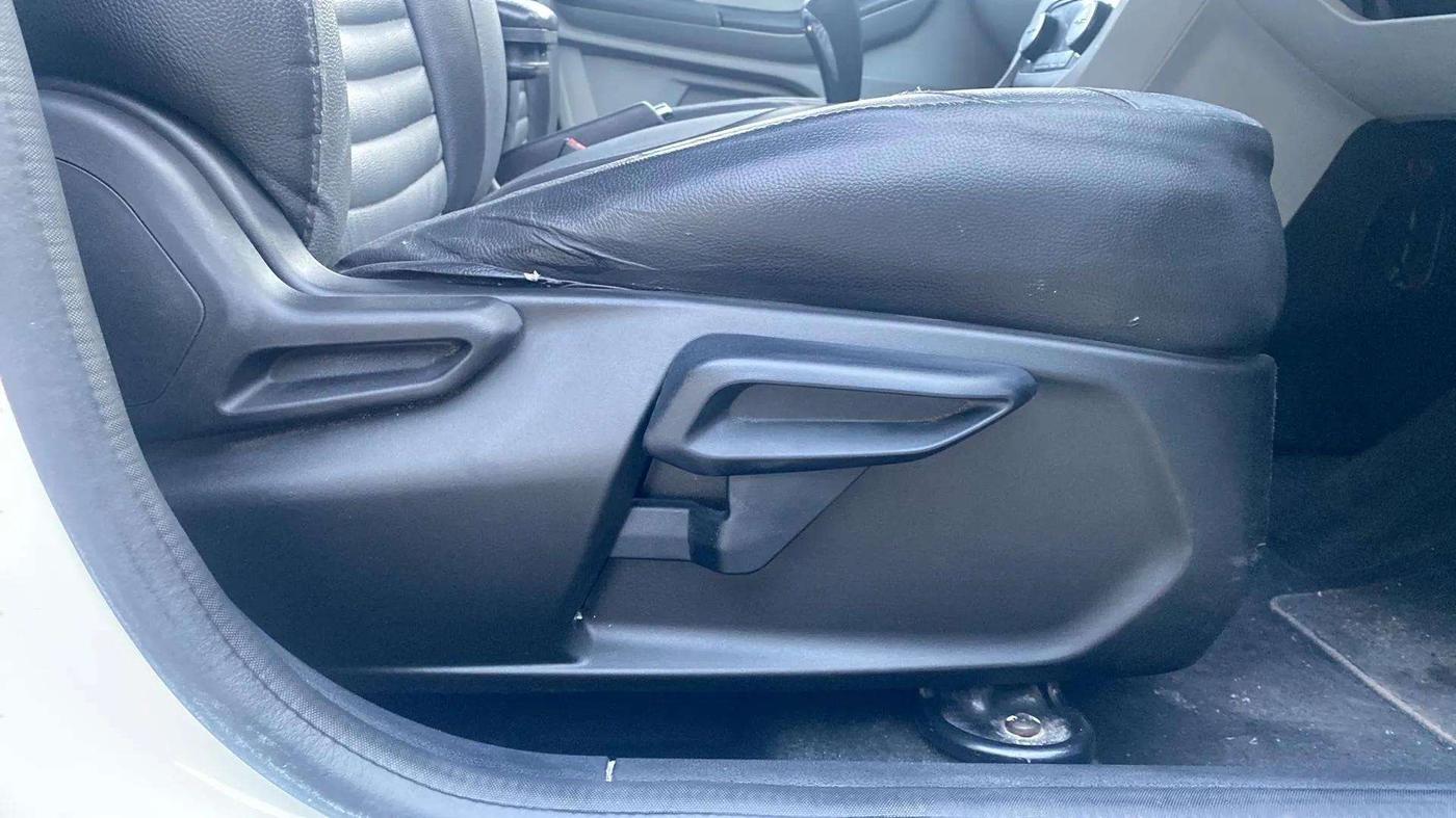 2021 Tata Tiago XZA PLUS DUAL TONE PETROL, Petrol, Automatic, 15,166 km, Driver Side Adjustment Panel