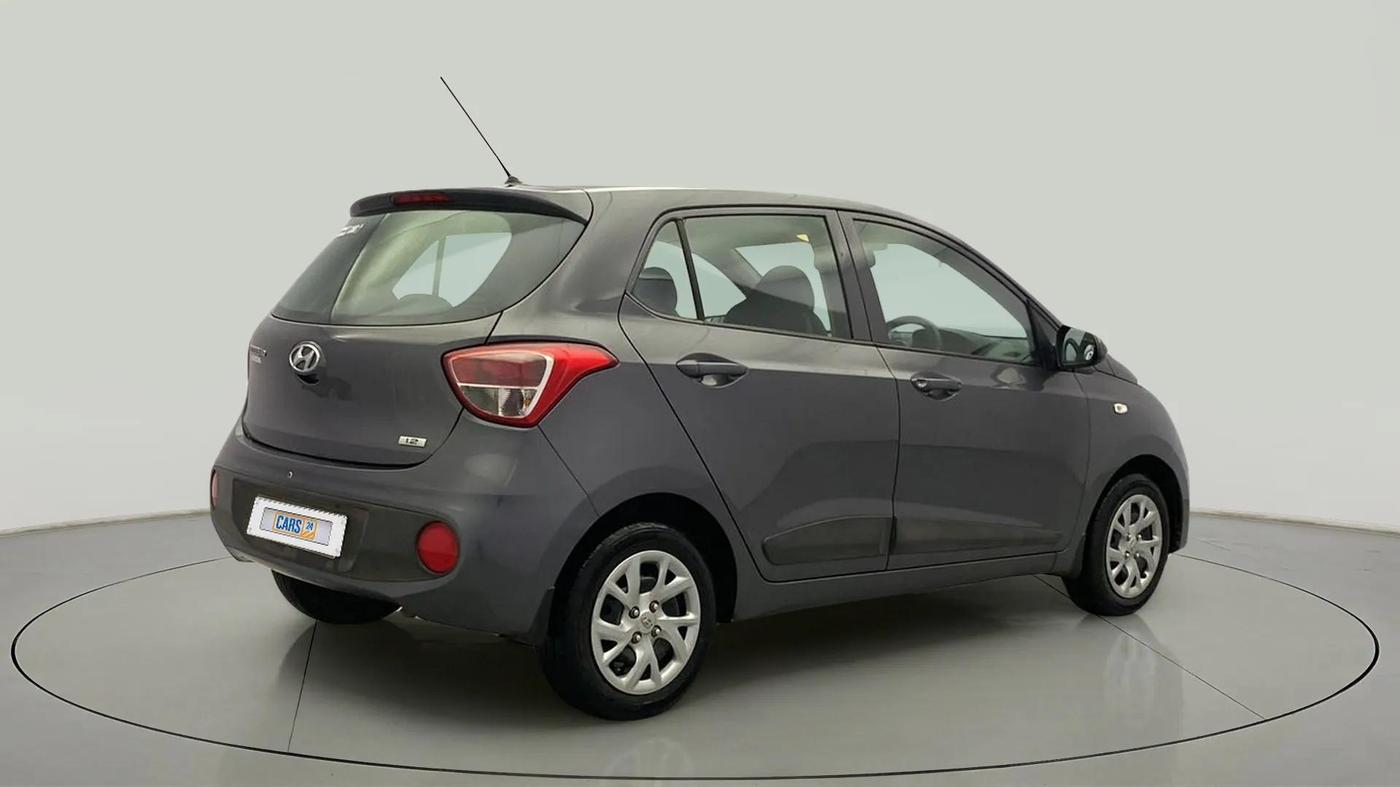 2017 Hyundai Grand i10 MAGNA 1.2 KAPPA VTVT, Petrol, Manual, 75,056 km, Right Back Diagonal