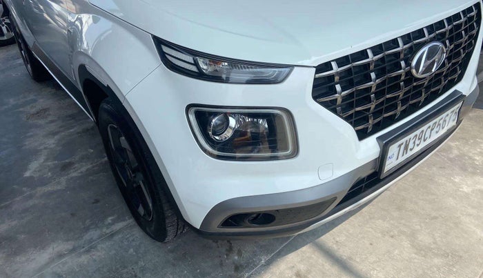 2020 Hyundai VENUE SX PLUS 1.0 TURBO DCT DUAL TONE, Petrol, Automatic, 70,530 km, Front bumper - Minor scratches