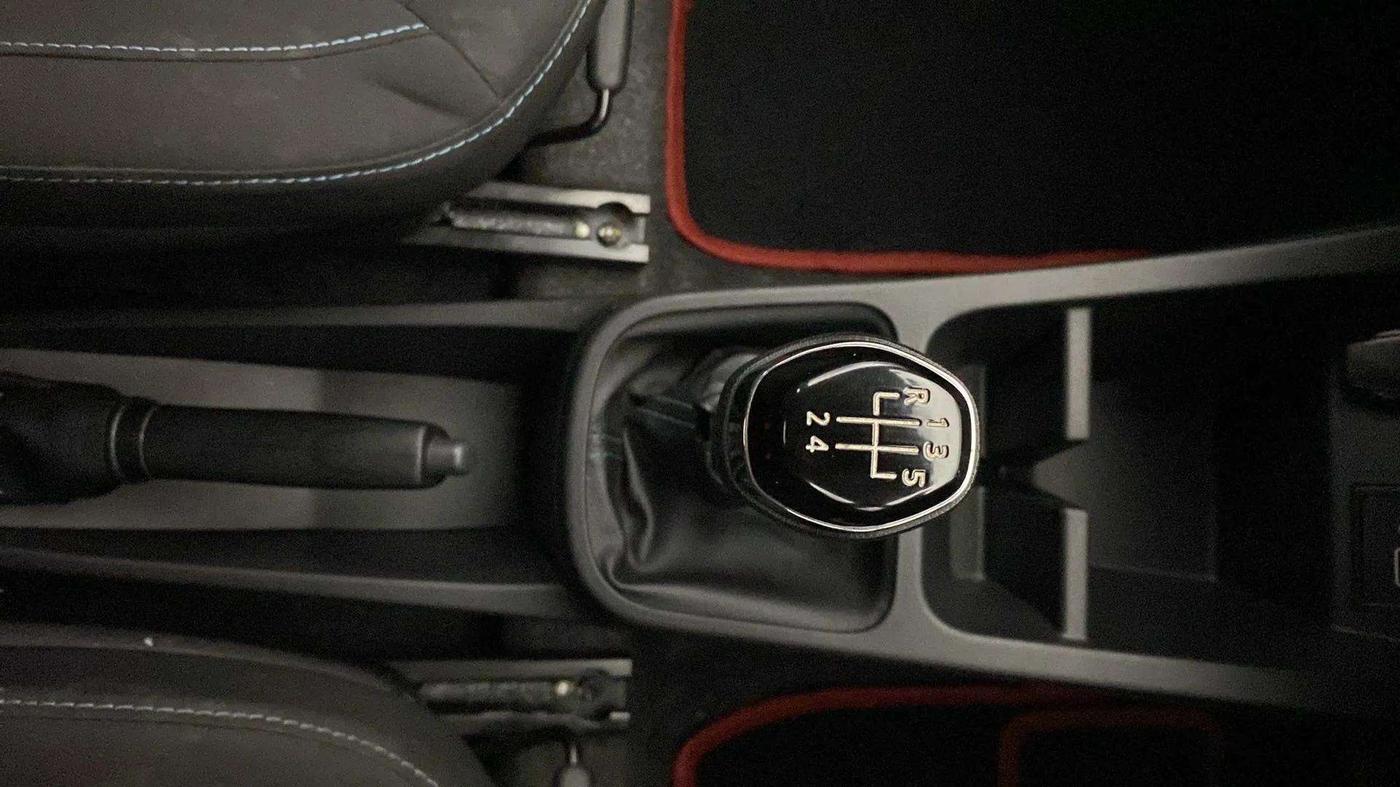 2021 Renault Kwid NEOTECH RXL 0.8, Petrol, Manual, 22,404 km, Gear Lever