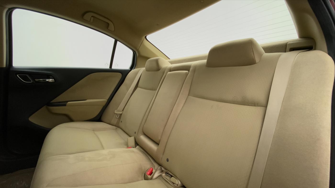2017 Honda City V MT PETROL, Petrol, Manual, 63,810 km, Right Side Rear Door Cabin