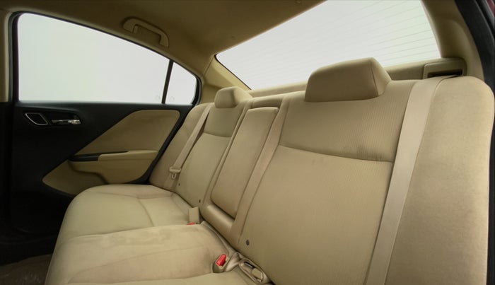 2017 Honda City V MT PETROL, Petrol, Manual, 63,810 km, Right Side Rear Door Cabin