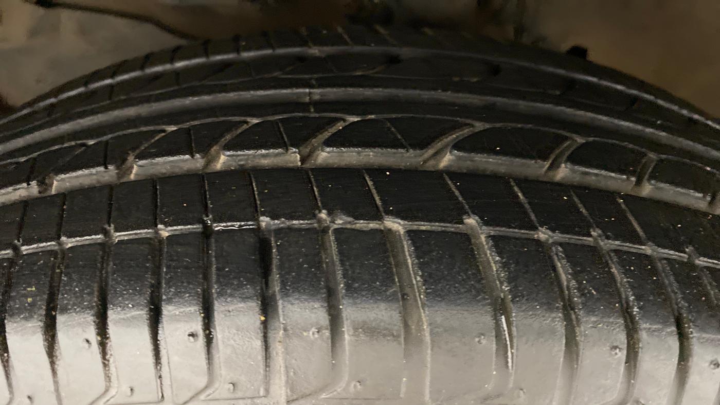 2017 Honda City V MT PETROL, Petrol, Manual, 63,810 km, Left Front Tyre Tread