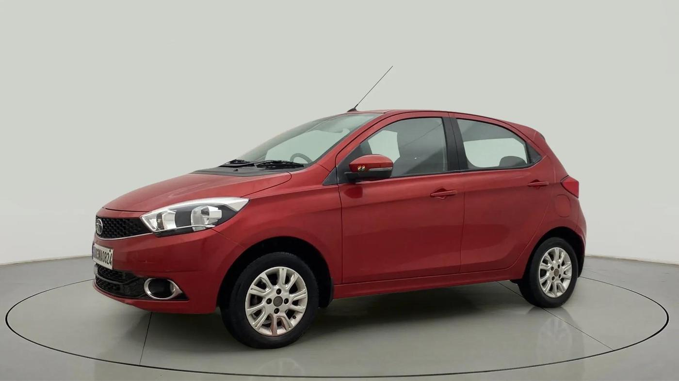 2017 Tata Tiago XZ PETROL, Petrol, Manual, 99,831 km, Left Front Diagonal