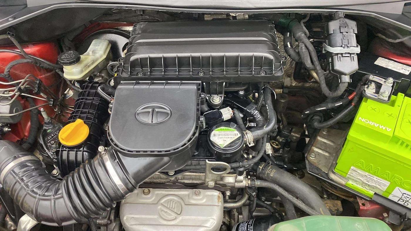 2017 Tata Tiago XZ PETROL, Petrol, Manual, 99,831 km, Open Bonet