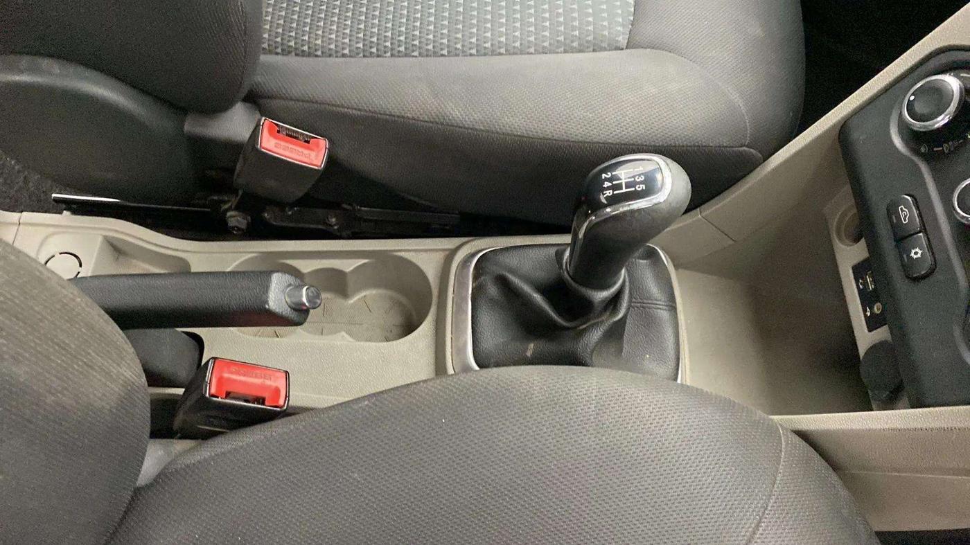2017 Tata Tiago XZ PETROL, Petrol, Manual, 99,831 km, Gear Lever