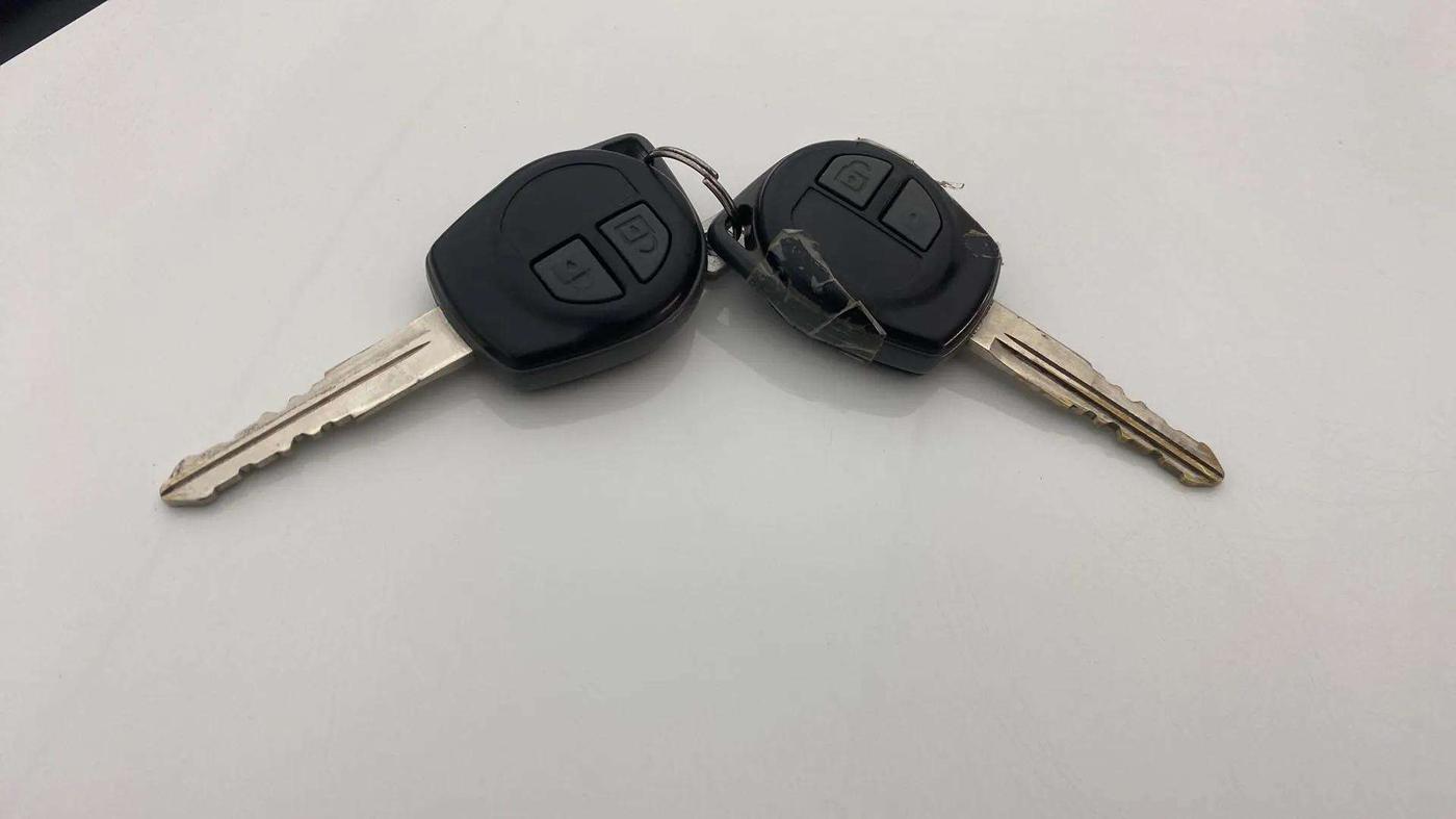 2016 Maruti Wagon R 1.0 VXI, Petrol, Manual, 24,162 km, Key Close Up