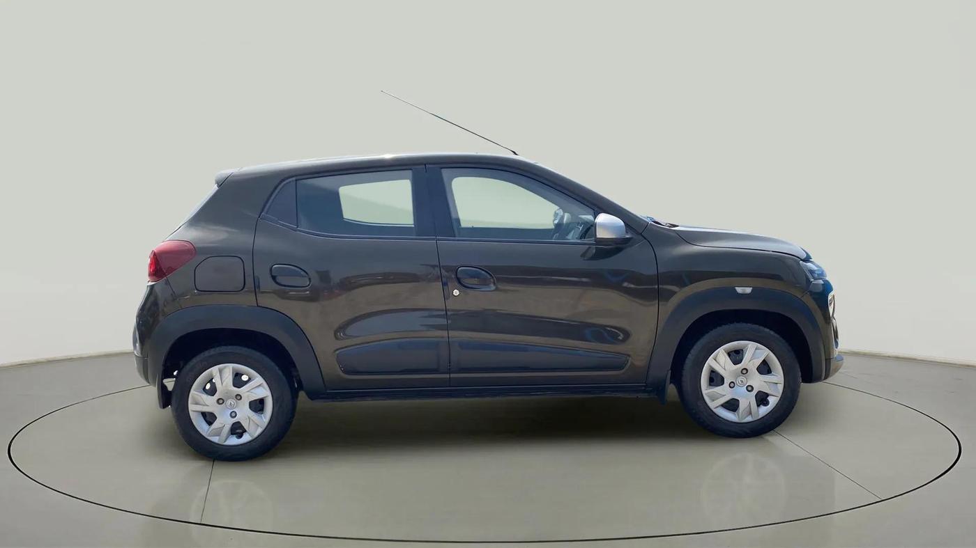 2022 Renault Kwid RXT 1.0 (O), Petrol, Manual, 12,607 km, Right Side View