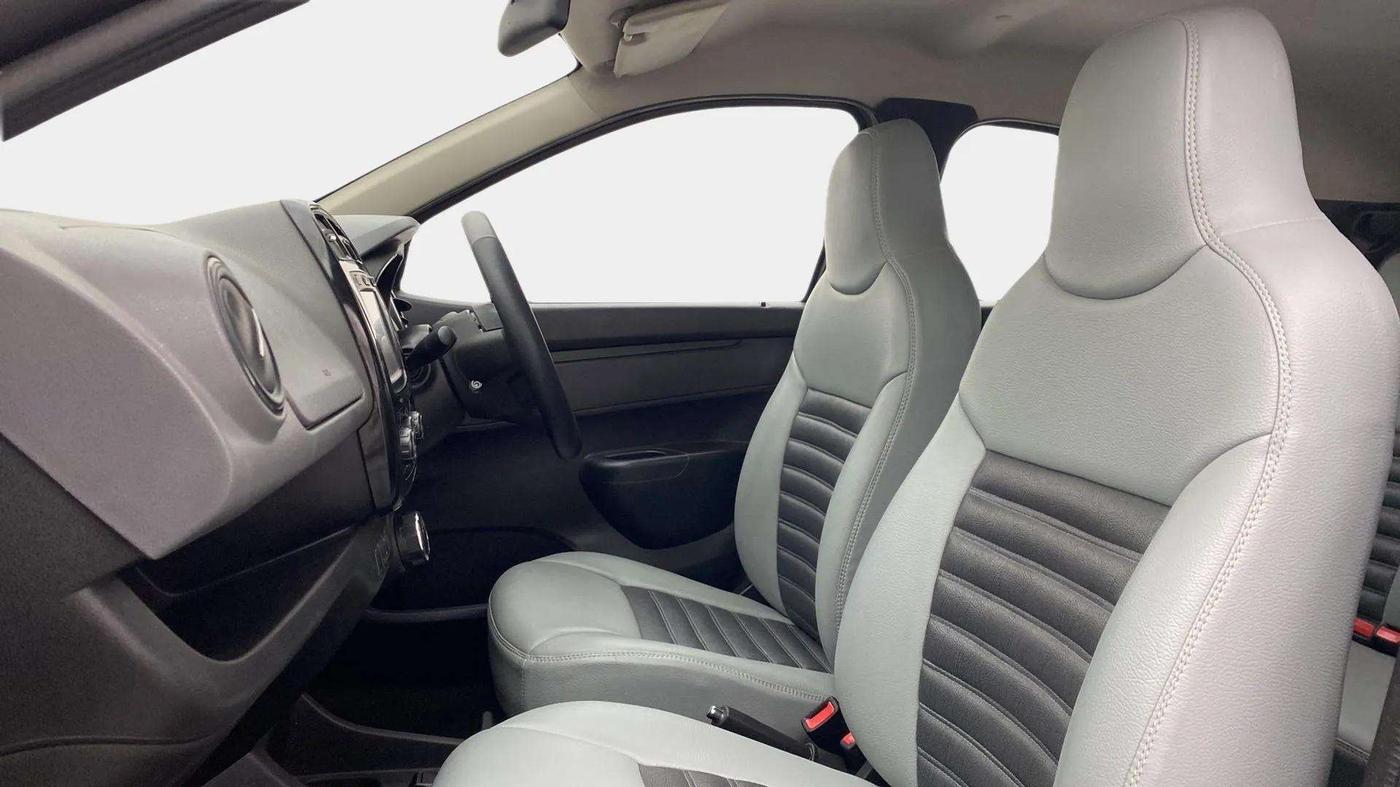 2018 Renault Kwid RXT 1.0 AMT (O), Petrol, Automatic, 8,256 km, Right Side Front Door Cabin