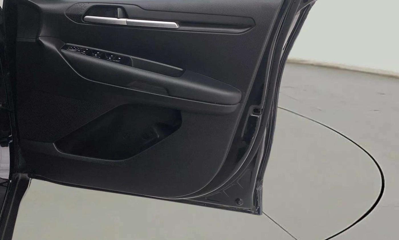 2022 KIA SONET HTK PLUS 1.2, Petrol, Manual, 23,245 km, Driver Side Door Panels Control