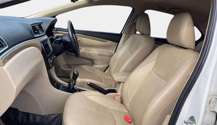 2018 Maruti Ciaz ALPHA 1.5 SHVS PETROL, Petrol, Manual, 62,680 km, Right Side Front Door Cabin