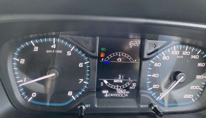 2023 Tata PUNCH ACCOMPLISHED DAZZLE PACK MT, Petrol, Manual, 7,077 km, Odometer Image