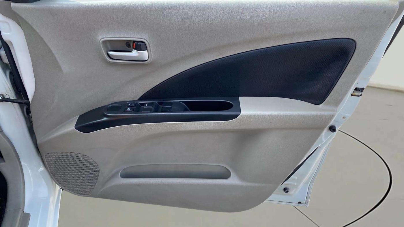 2017 Maruti Celerio VXI, Petrol, Manual, 43,069 km, Driver Side Door Panels Control