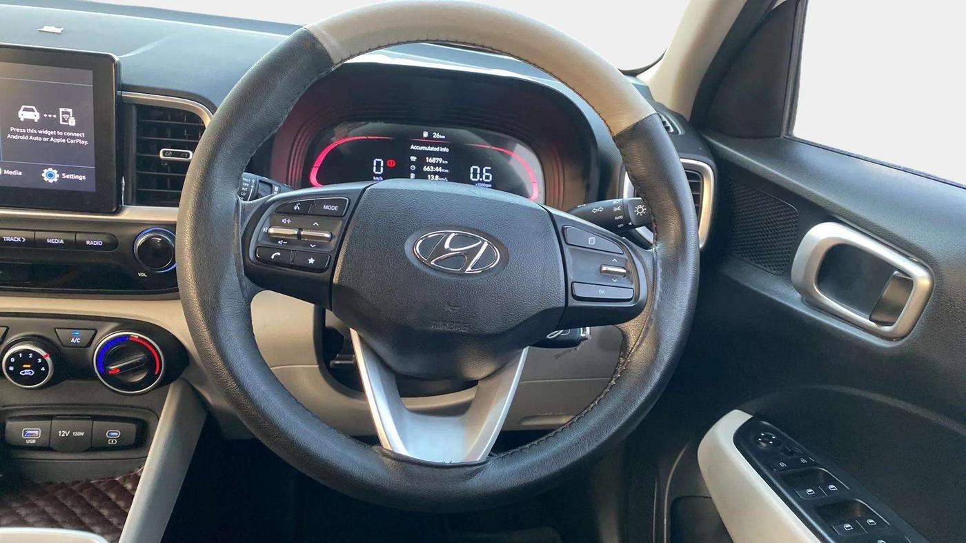 2023 Hyundai VENUE S 1.2, Petrol, Manual, 27,899 km, Steering Wheel Close Up