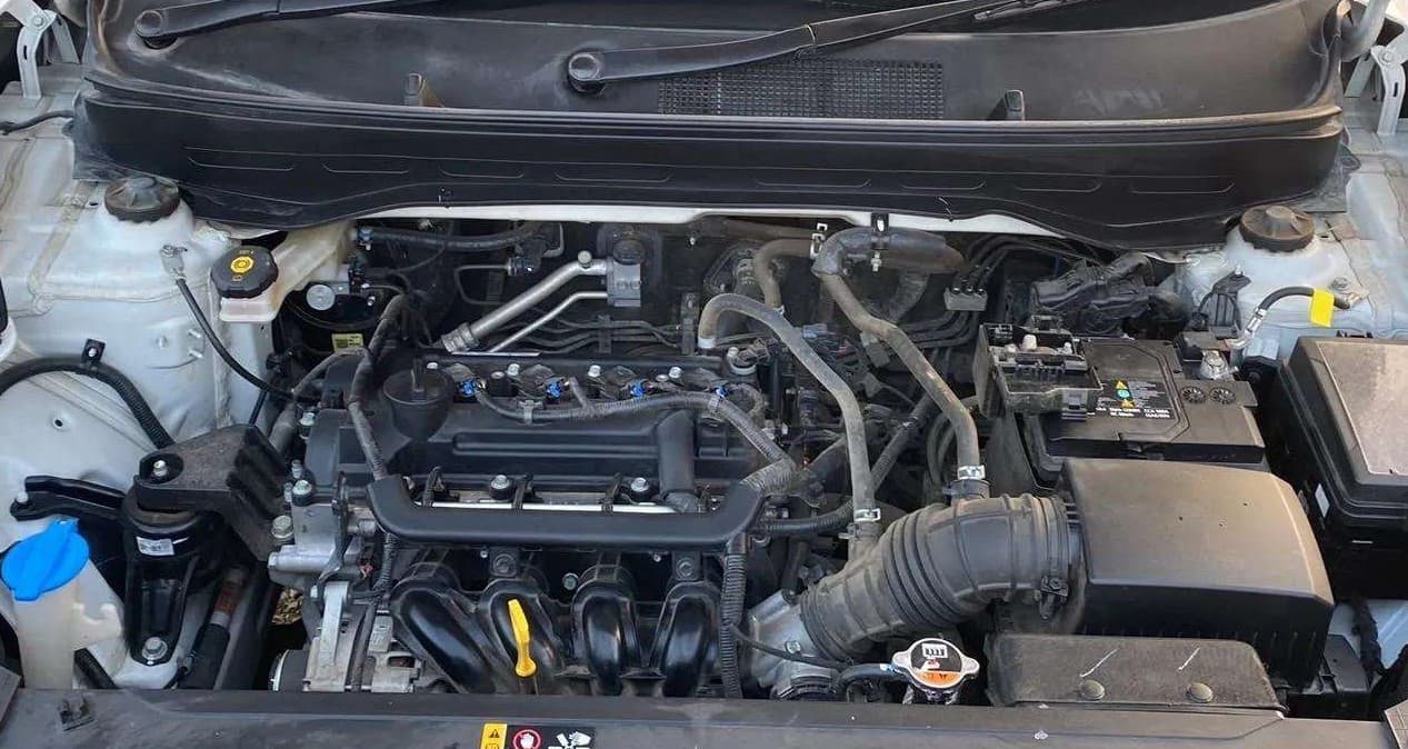 2023 Hyundai VENUE S 1.2, Petrol, Manual, 27,899 km, Open Bonet