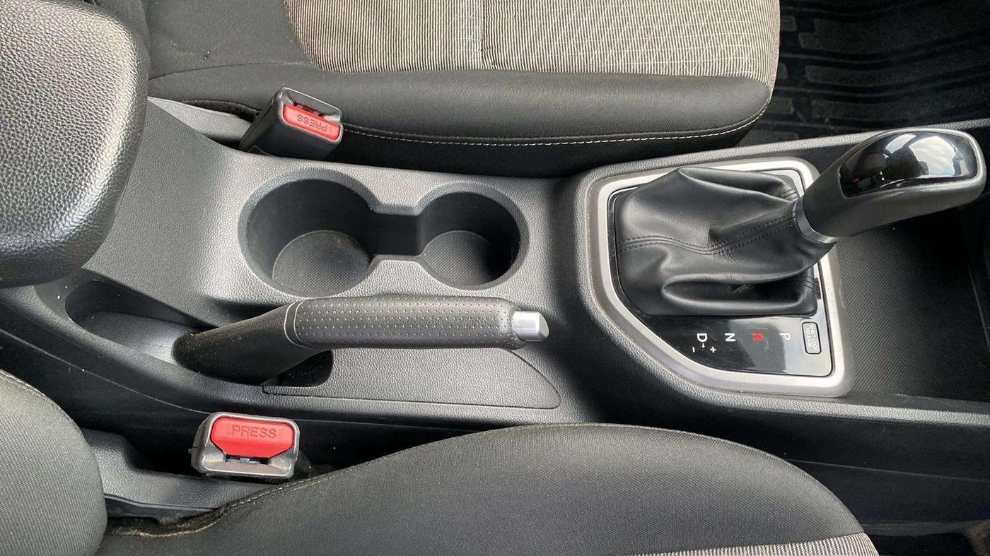 2017 Hyundai Creta SX PLUS AT 1.6 DIESEL, Diesel, Automatic, 90,982 km, Gear Lever