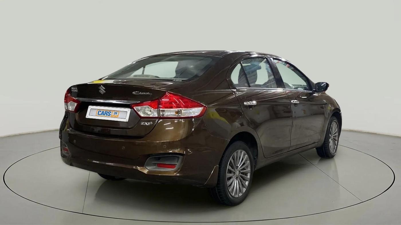 2015 Maruti Ciaz ZXI, Petrol, Manual, 96,827 km, Right Back Diagonal