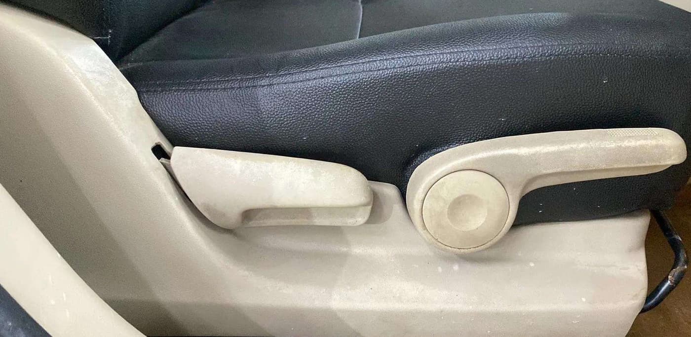 2015 Maruti Ciaz ZXI, Petrol, Manual, 96,827 km, Driver Side Adjustment Panel