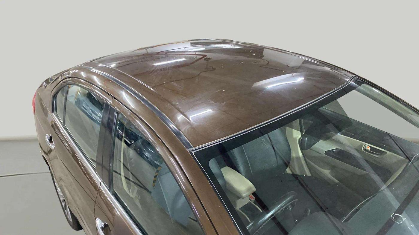 2015 Maruti Ciaz ZXI, Petrol, Manual, 96,827 km, Roof