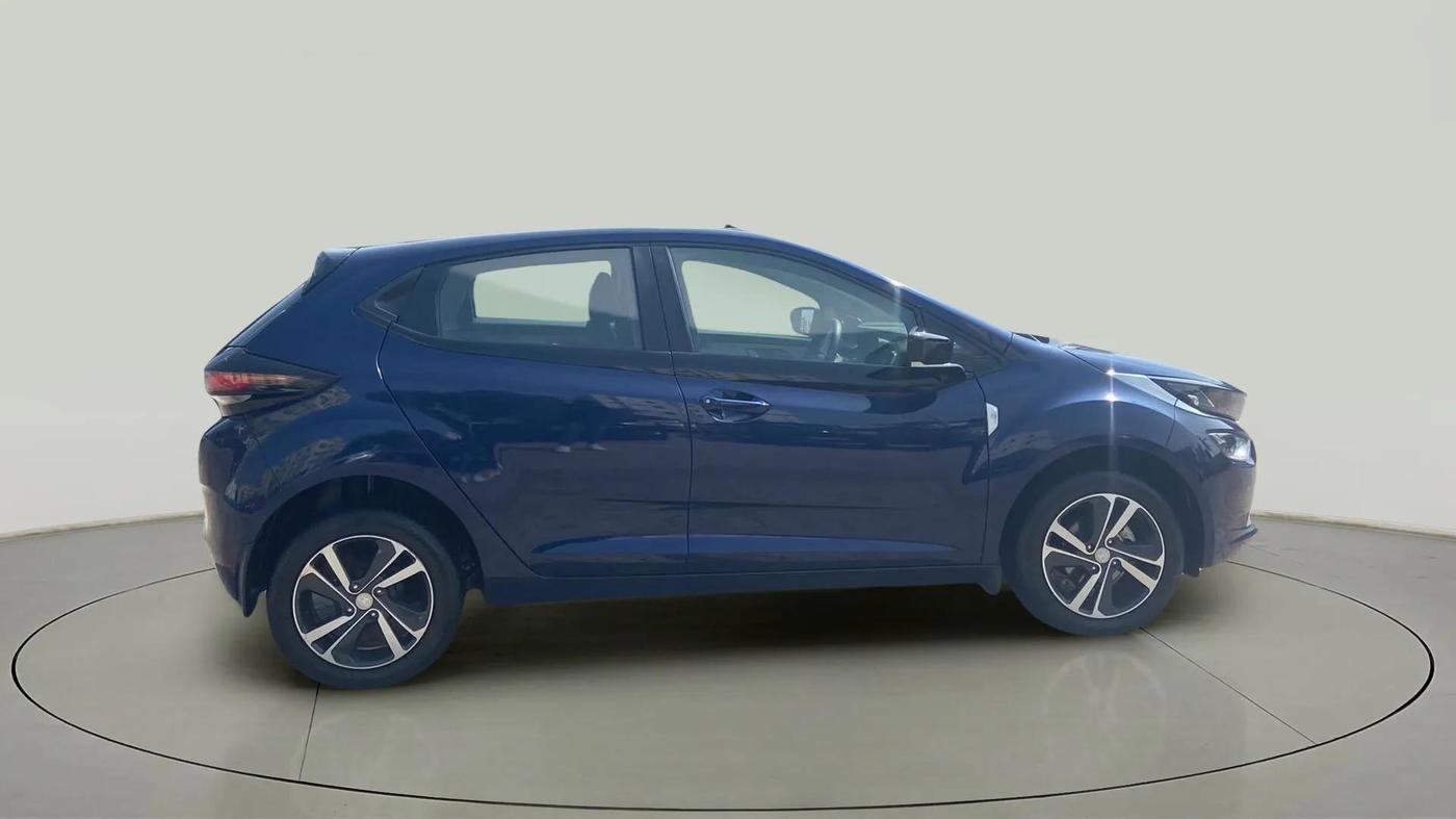 2022 Tata ALTROZ XZA PLUS, Petrol, Automatic, 9,861 km, Right Side View