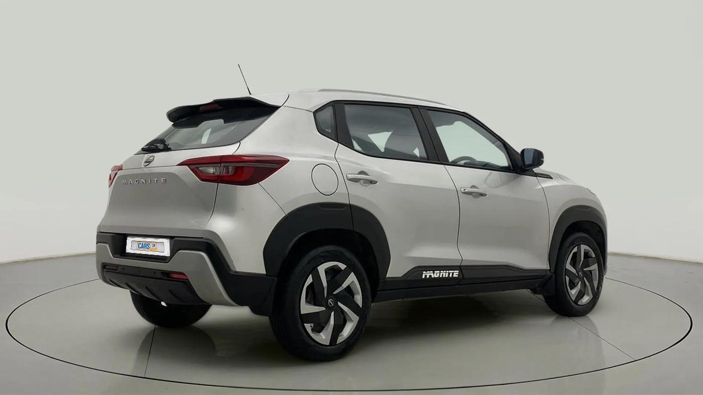 2022 Nissan MAGNITE XL, Petrol, Manual, 35,108 km, Right Back Diagonal