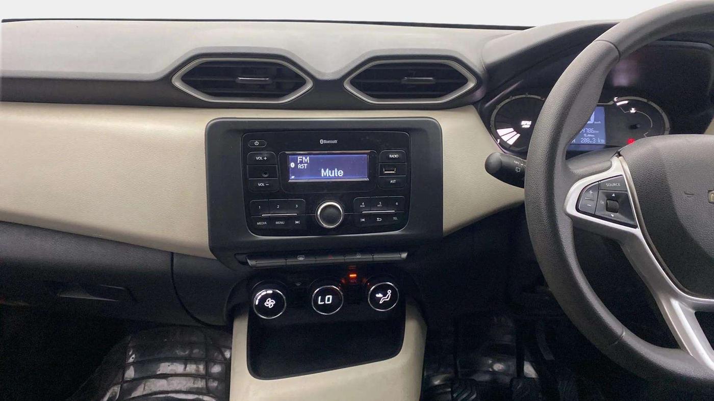 2022 Nissan MAGNITE XL, Petrol, Manual, 35,108 km, Air Conditioner