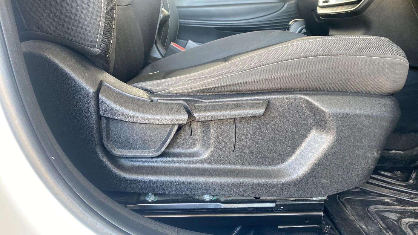 2023 Hyundai NEW I20 SPORTZ 1.2 IVT, Petrol, Automatic, 12,093 km, Driver Side Adjustment Panel