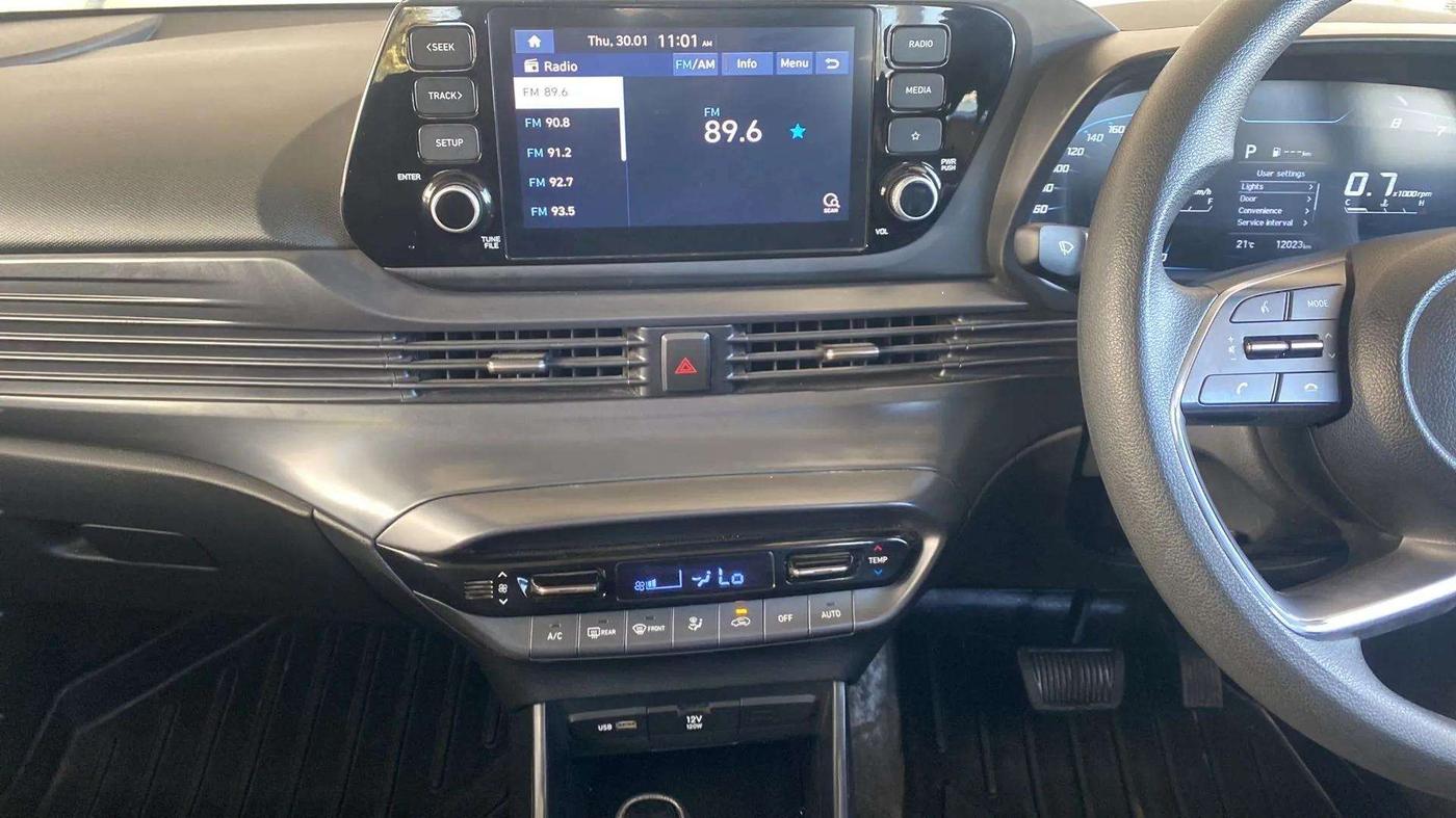 2023 Hyundai NEW I20 SPORTZ 1.2 IVT, Petrol, Automatic, 12,093 km, Air Conditioner