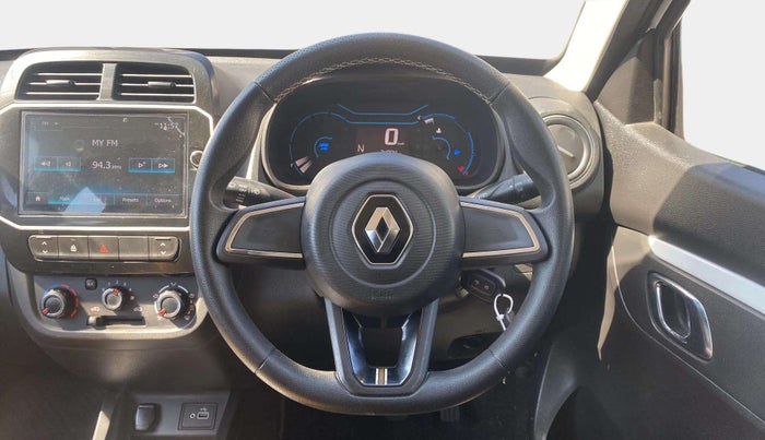 2022 Renault Kwid CLIMBER 1.0 AMT (O) DUAL TONE, Petrol, Automatic, 24,908 km, Steering Wheel Close Up