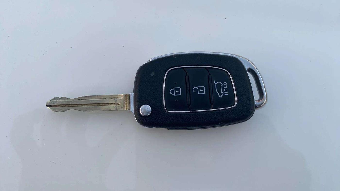2021 Hyundai VENUE SX 1.0 TURBO IMT, Petrol, Manual, 33,851 km, Key Close Up