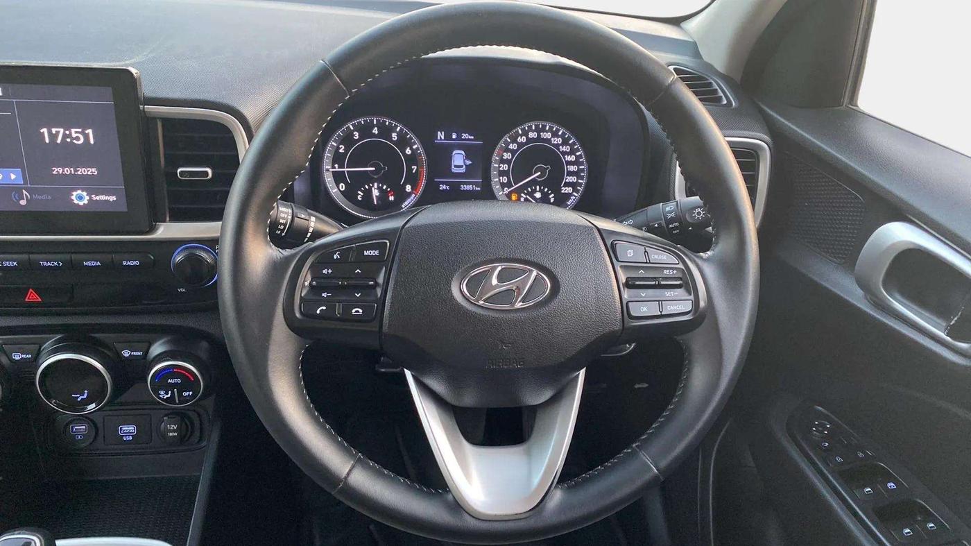 2021 Hyundai VENUE SX 1.0 TURBO IMT, Petrol, Manual, 33,851 km, Steering Wheel Close Up