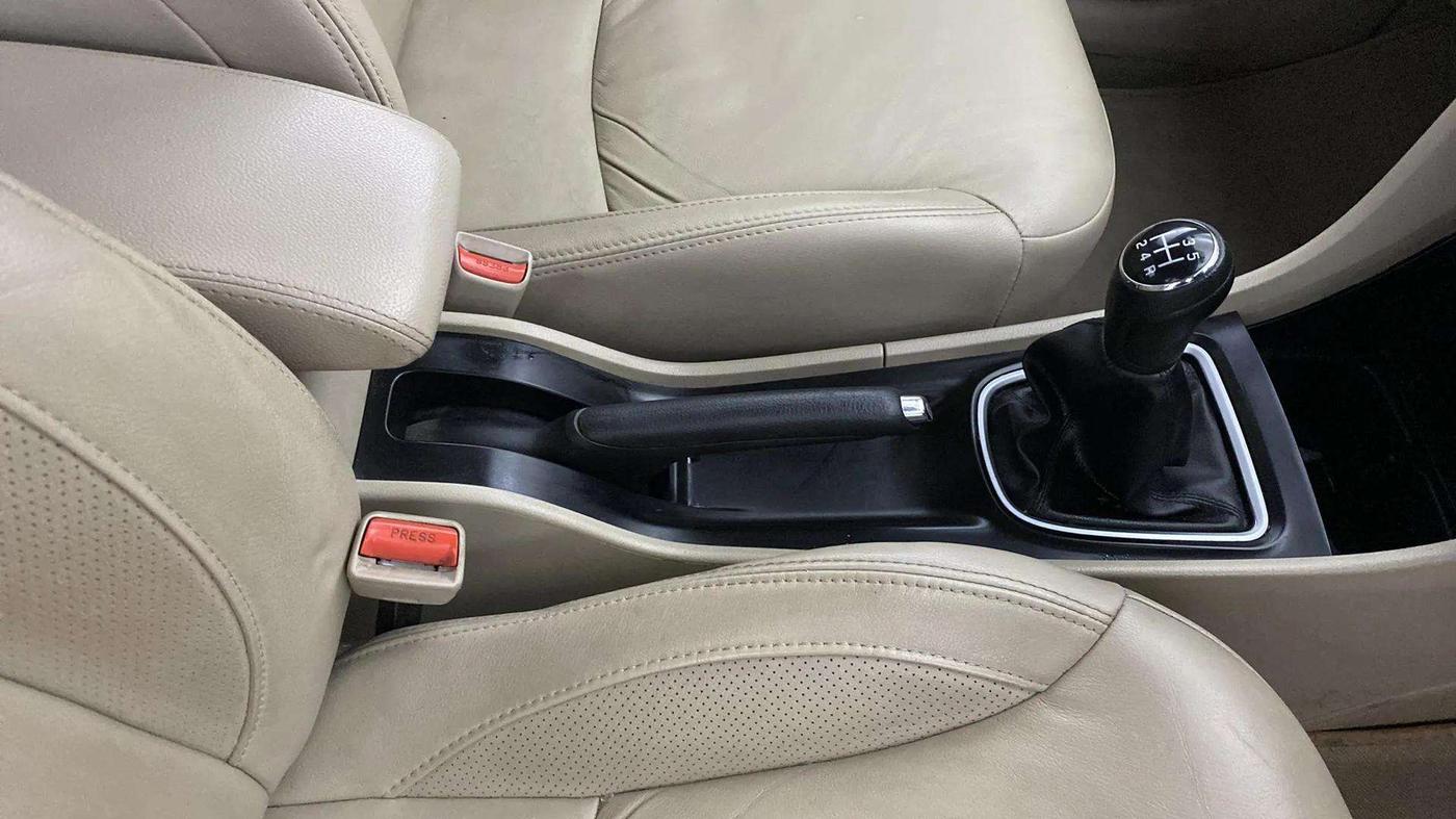 2020 Maruti Ciaz ALPHA 1.5 SHVS PETROL, Petrol, Manual, 38,048 km, Gear Lever