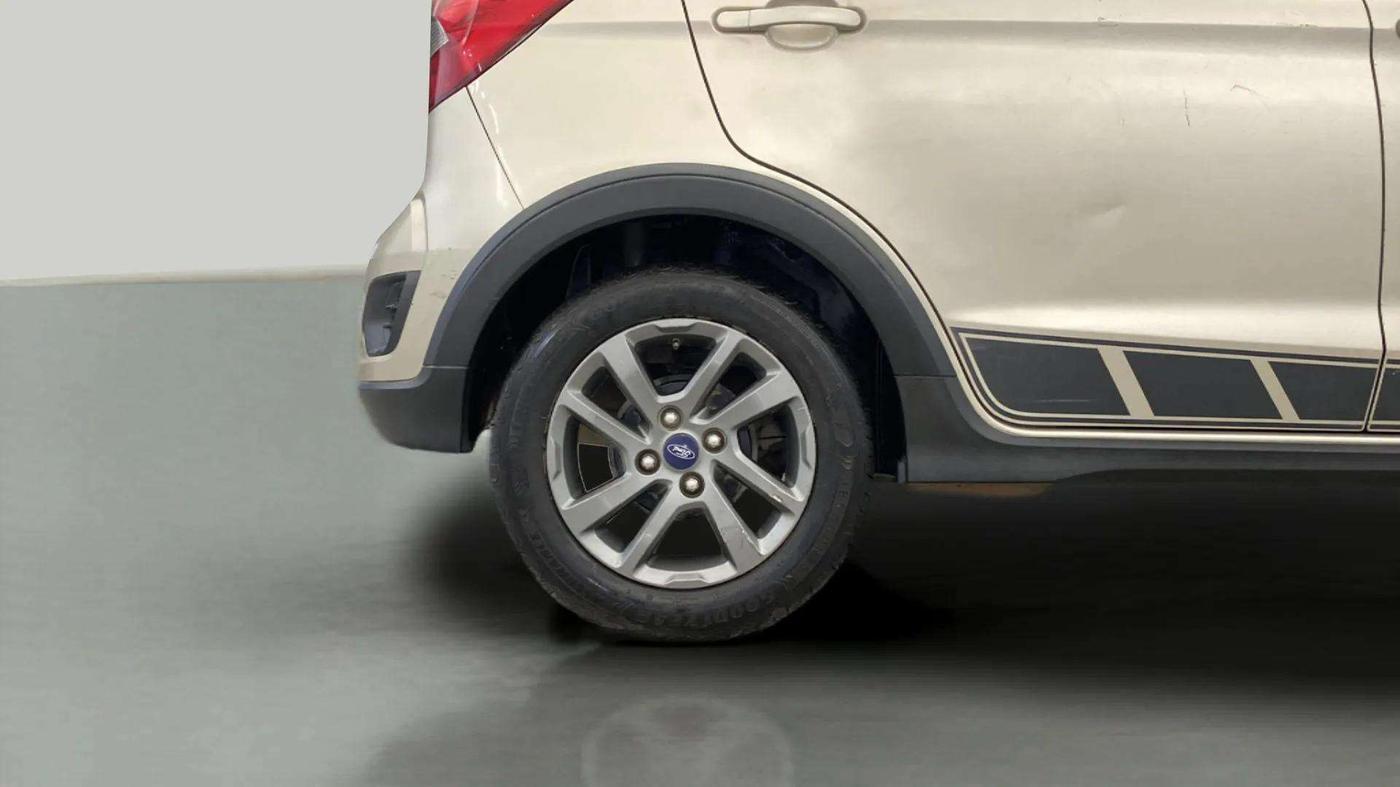 2018 Ford FREESTYLE TITANIUM 1.2 PETROL, Petrol, Manual, 59,894 km, Right Rear Wheel