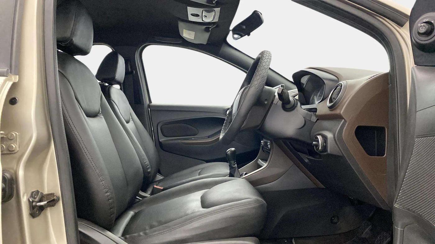 2018 Ford FREESTYLE TITANIUM 1.2 PETROL, Petrol, Manual, 59,894 km, Right Side Front Door Cabin