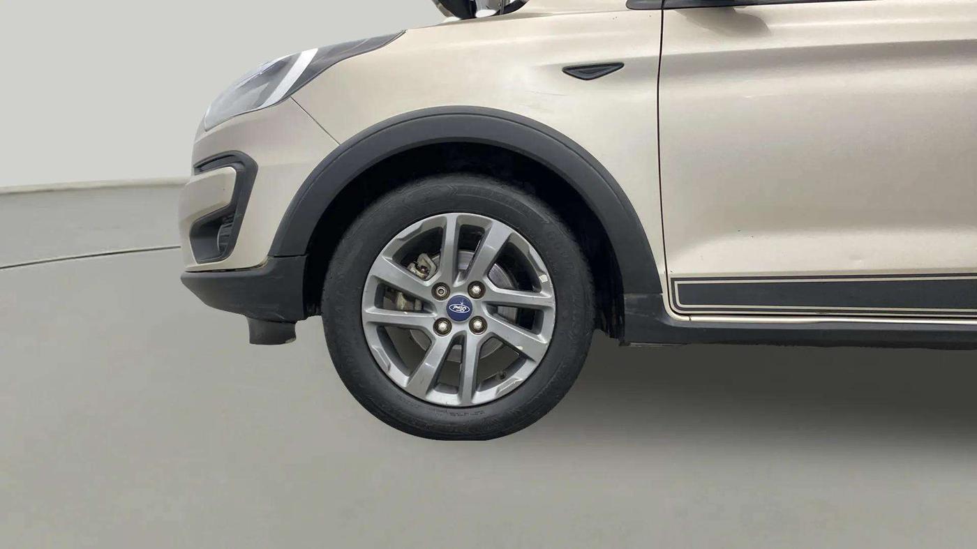 2018 Ford FREESTYLE TITANIUM 1.2 PETROL, Petrol, Manual, 59,894 km, Left Front Wheel
