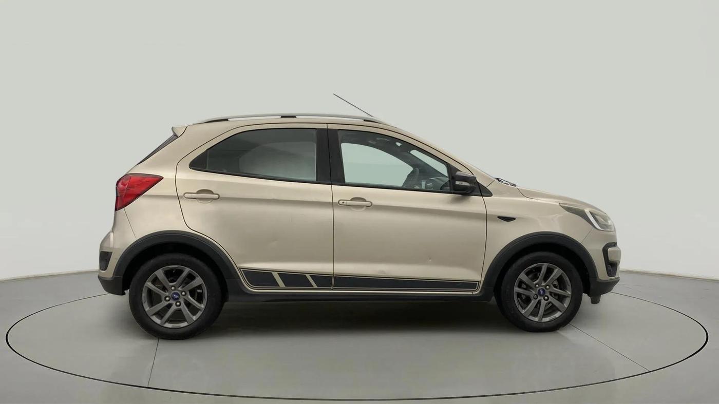 2018 Ford FREESTYLE TITANIUM 1.2 PETROL, Petrol, Manual, 59,894 km, Right Side View
