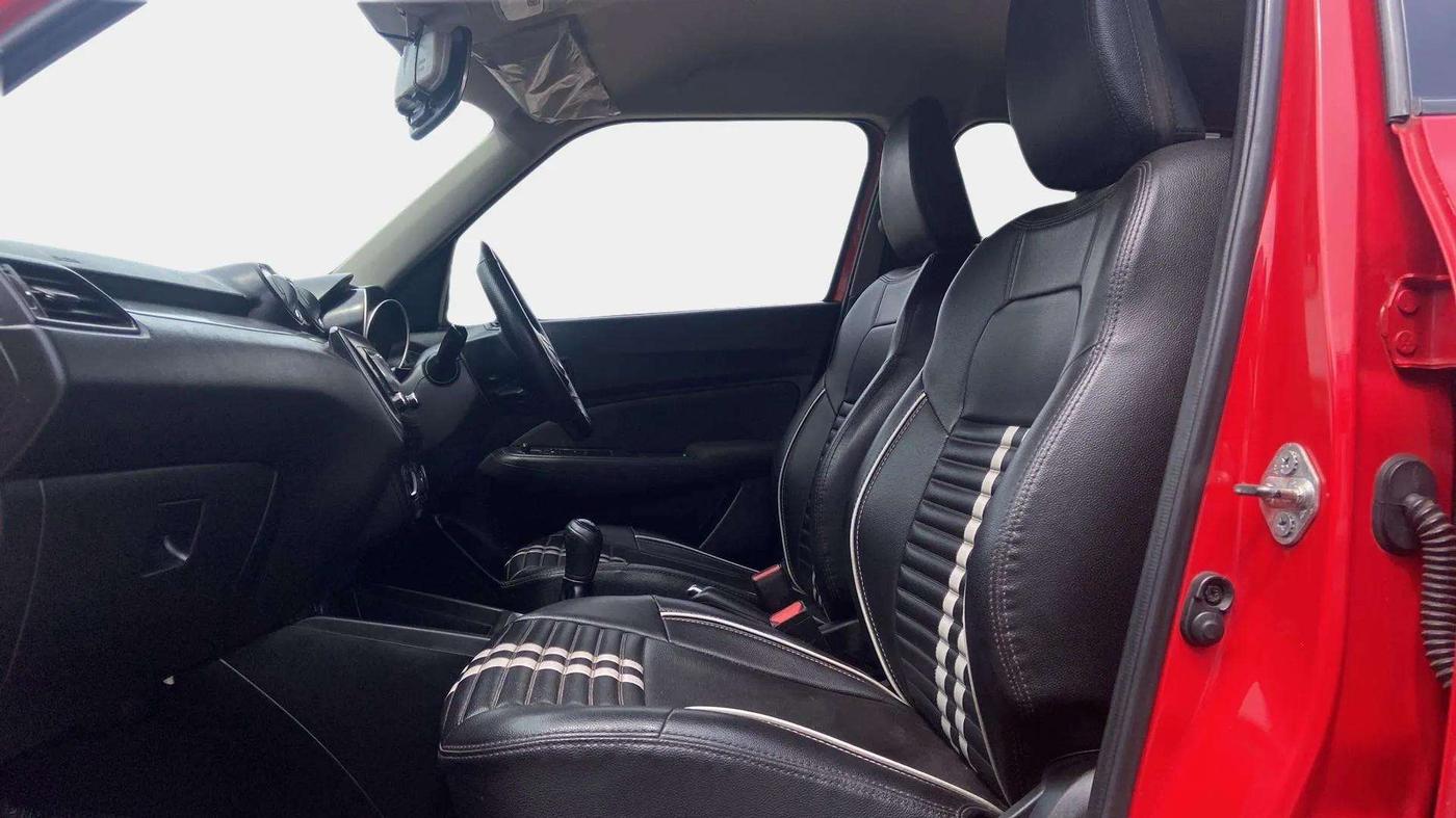 2019 Maruti Swift VXI, Petrol, Manual, 35,795 km, Right Side Front Door Cabin