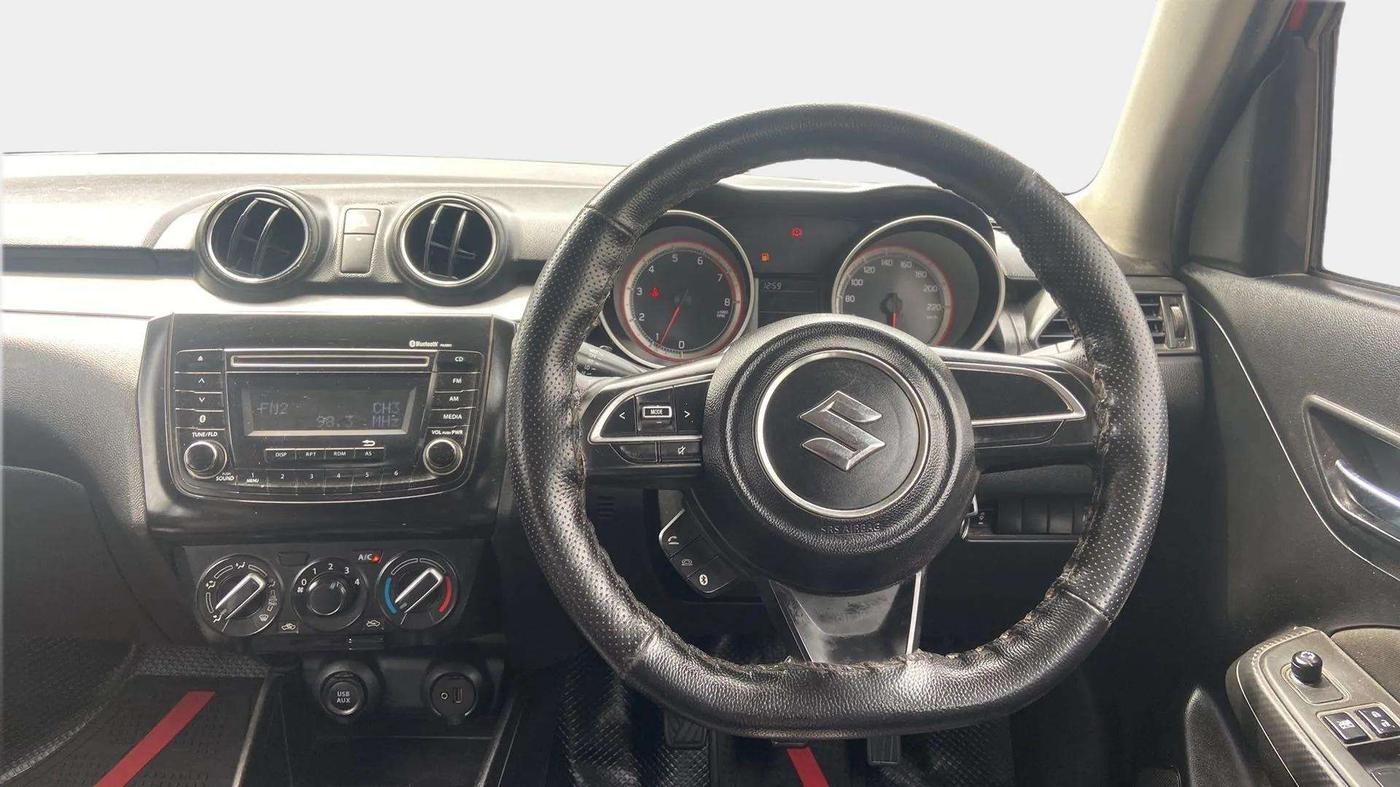 2019 Maruti Swift VXI, Petrol, Manual, 35,795 km, Steering Wheel Close Up