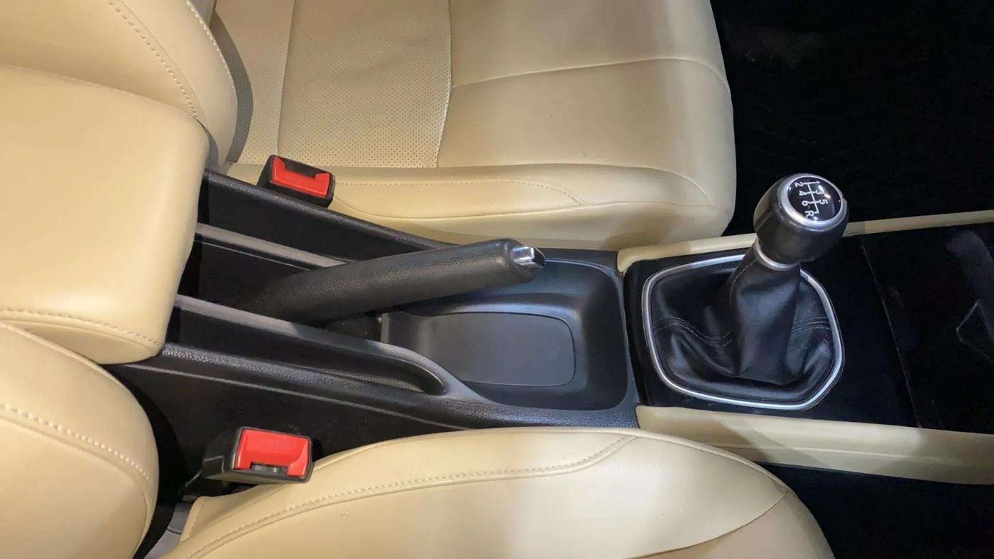 2021 Honda City 1.5L I-VTEC ZX, Petrol, Manual, 67,960 km, Gear Lever