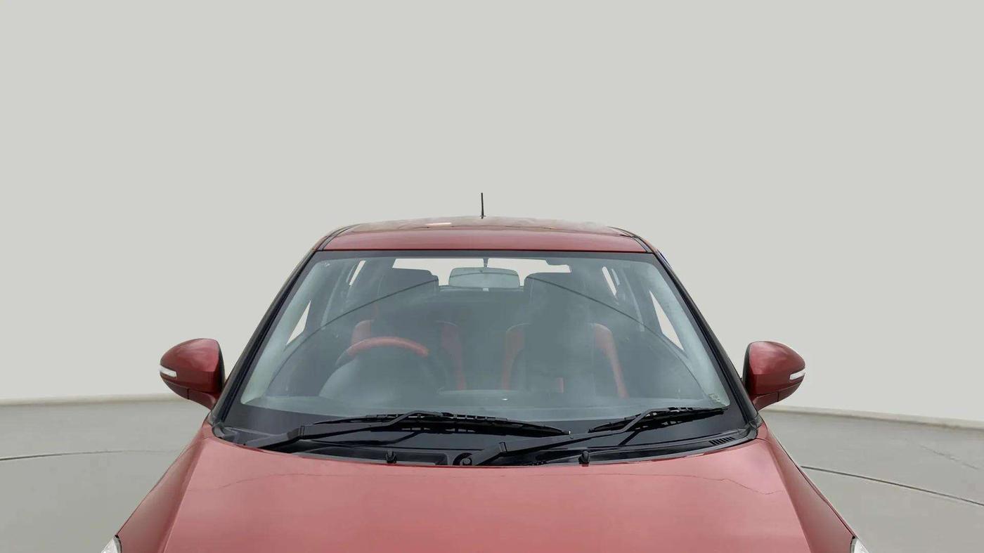 2013 Maruti Swift VXI, Petrol, Manual, 70,279 km, Front Windshield