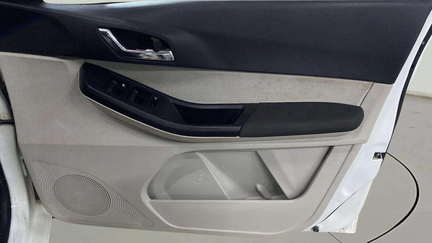 2023 Tata TIGOR XZ PLUS PETROL, Petrol, Manual, 22,160 km, Driver Side Door Panels Control