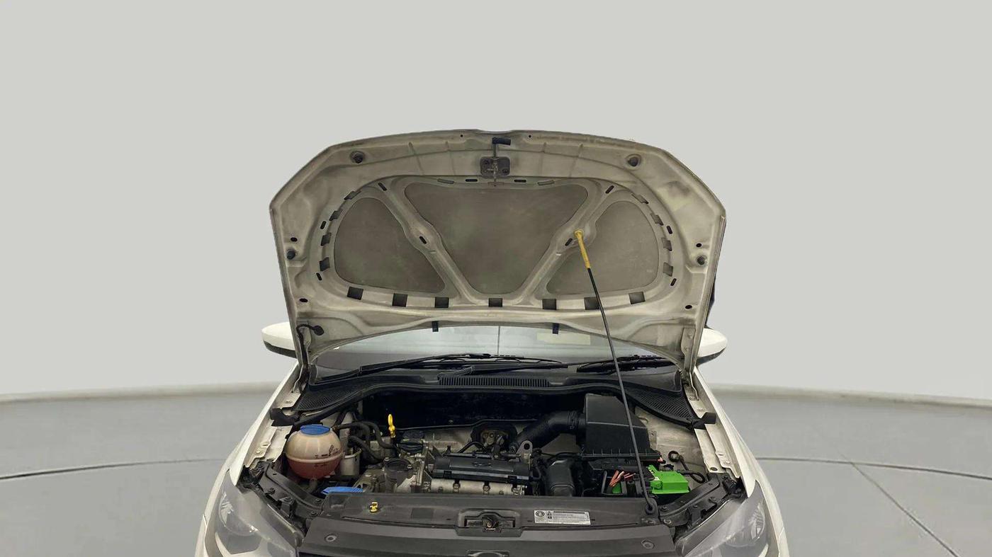 2016 Volkswagen Ameo HIGHLINE1.2L, Petrol, Manual, 86,560 km, Open Bonet
