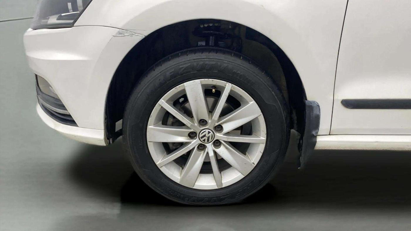 2016 Volkswagen Ameo HIGHLINE1.2L, Petrol, Manual, 86,560 km, Left Front Wheel