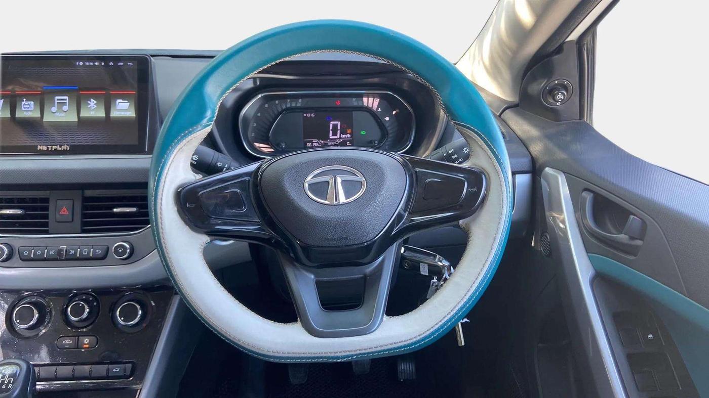2022 Tata NEXON XM PETROL, Petrol, Manual, 65,961 km, Steering Wheel Close Up