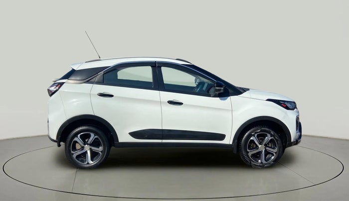 2022 Tata NEXON XM PETROL, Petrol, Manual, 66,168 km, Right Side View