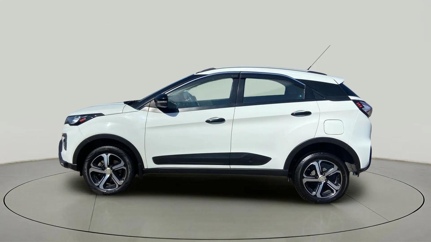 2022 Tata NEXON XM PETROL, Petrol, Manual, 65,961 km, Left Side