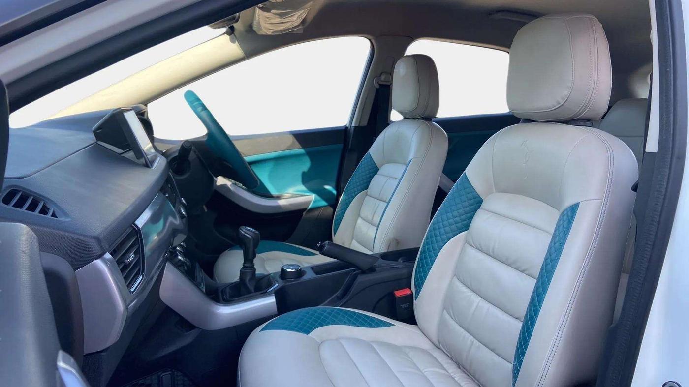 2022 Tata NEXON XM PETROL, Petrol, Manual, 65,961 km, Right Side Front Door Cabin